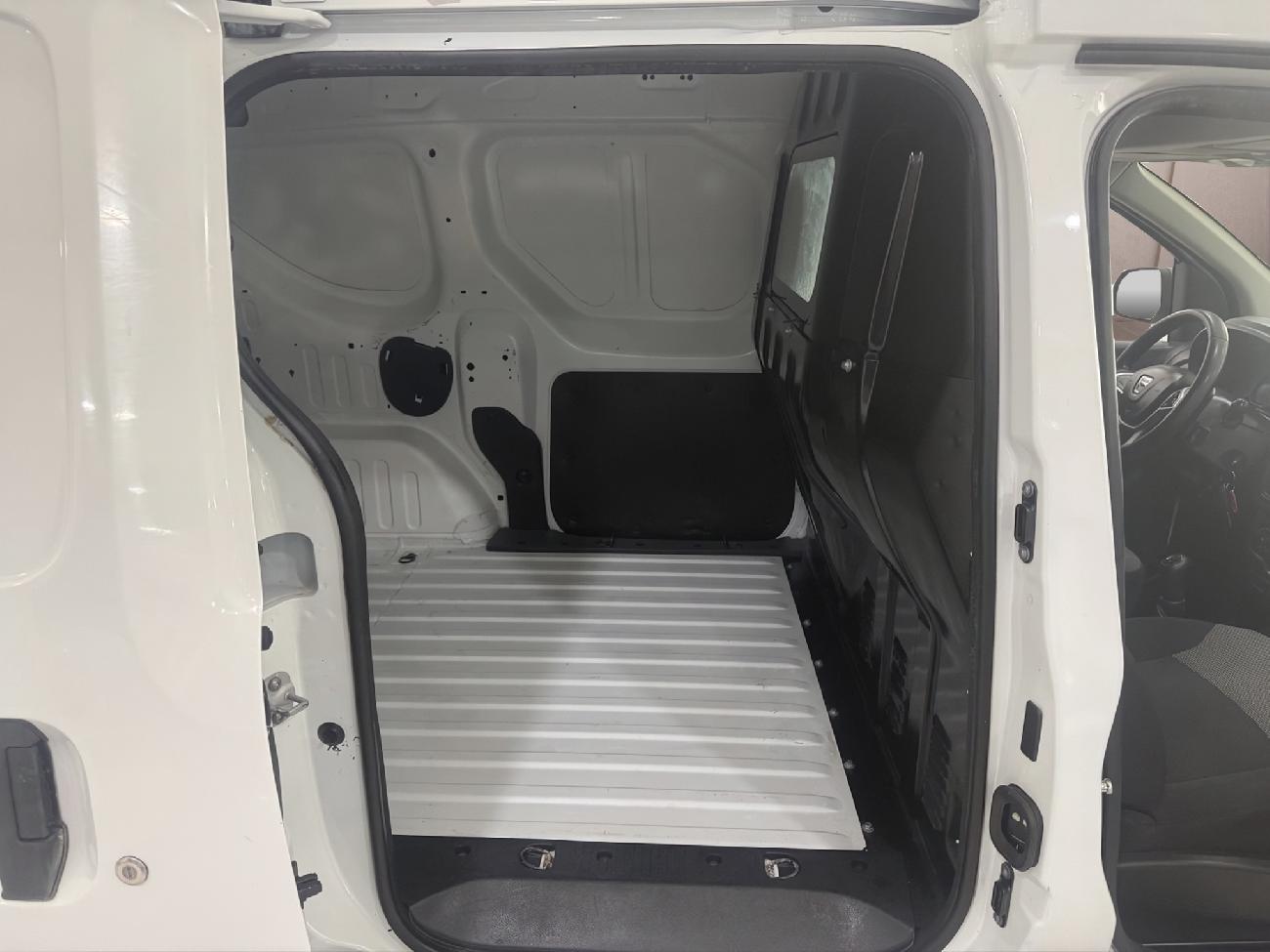 2019 Dacia Dokker Dokker Van Essential dCi 55kW (75CV) coche de segunda mano