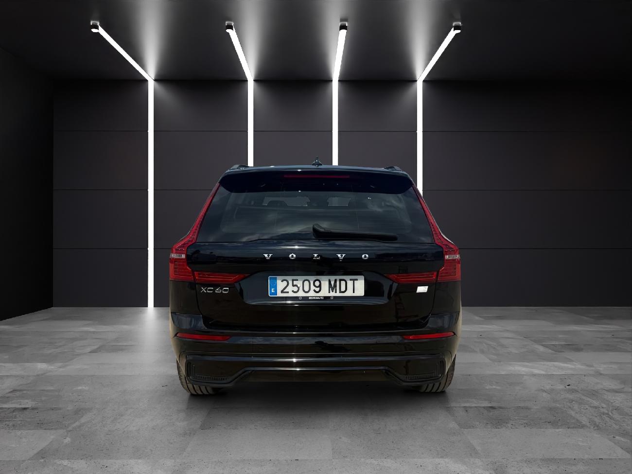 2023 Volvo XC60 XC60 2.0 T6 AWD Recharge Plus Dark Auto coche de segunda mano
