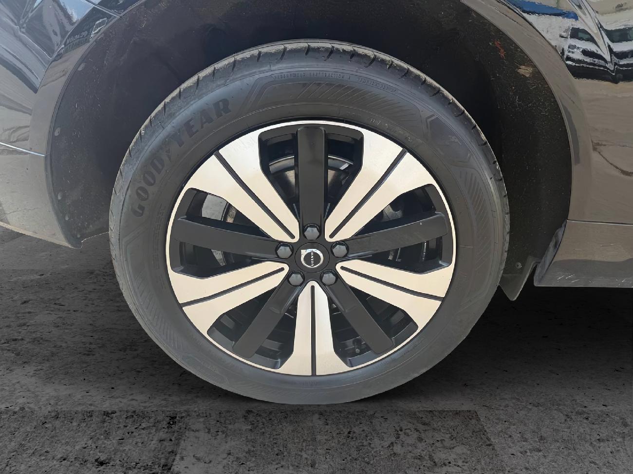 2023 Volvo XC60 XC60 2.0 T6 AWD Recharge Plus Dark Auto coche de segunda mano