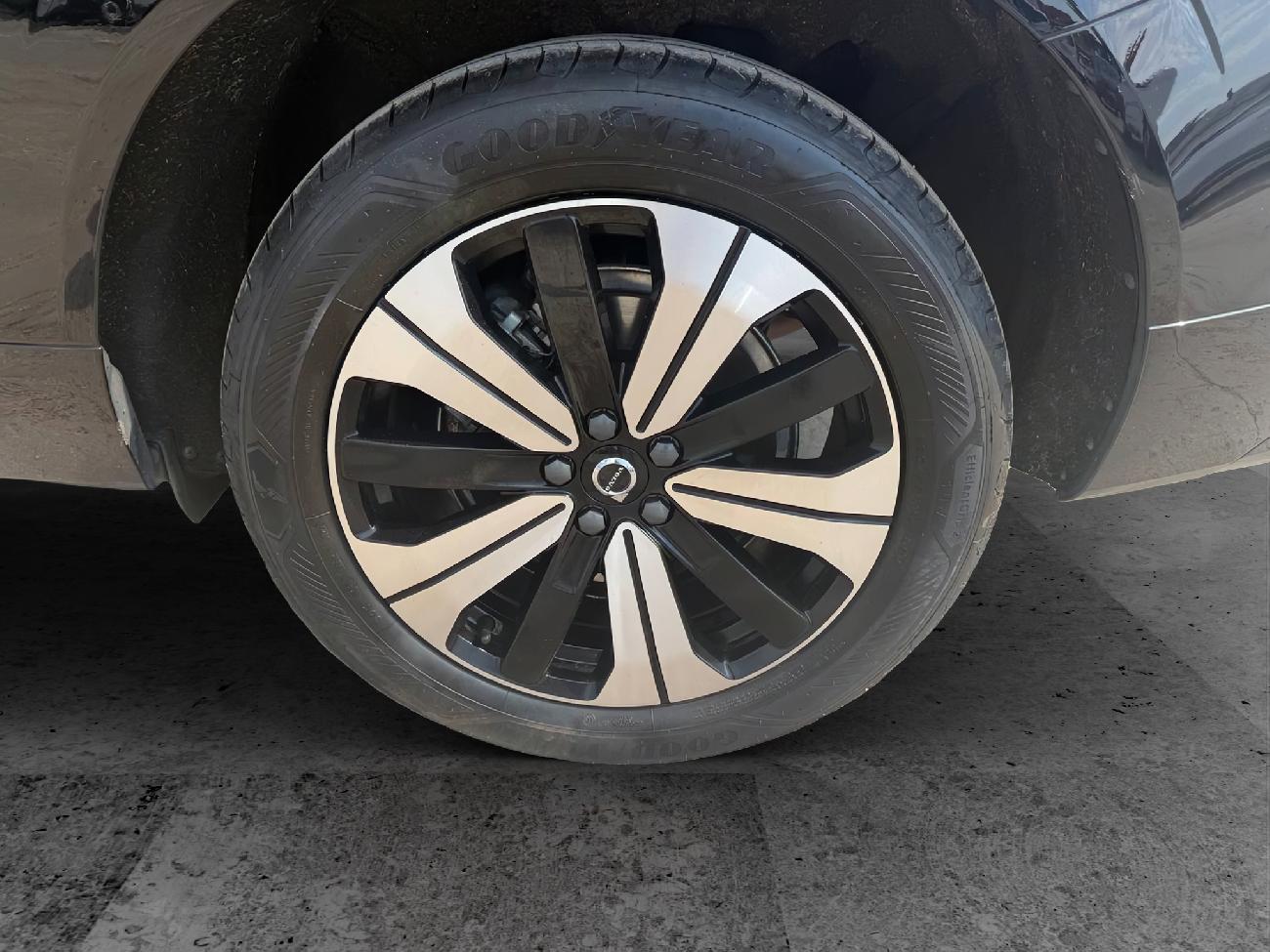 2023 Volvo XC60 XC60 2.0 T6 AWD Recharge Plus Dark Auto coche de segunda mano