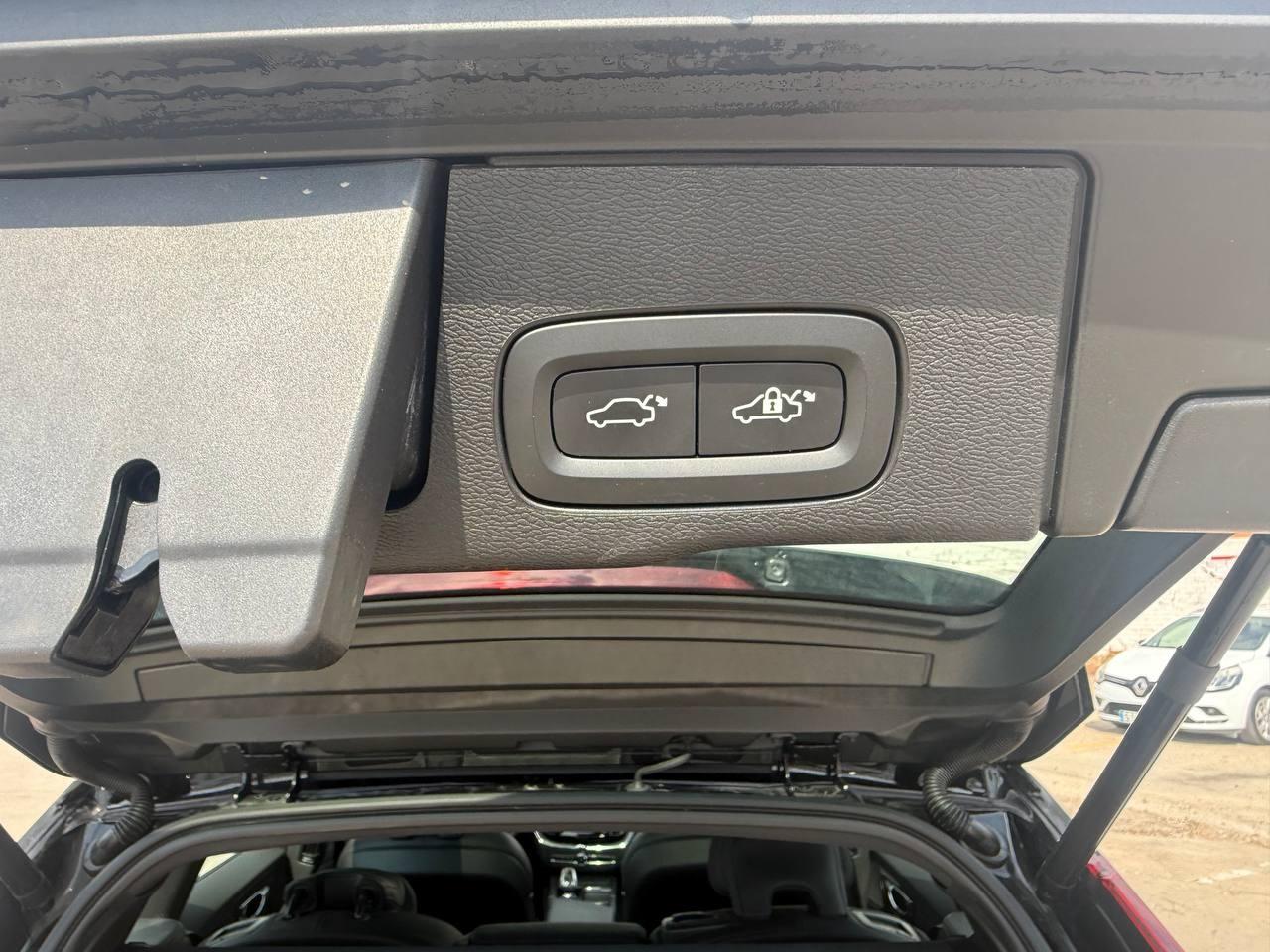 2023 Volvo XC60 XC60 2.0 T6 AWD Recharge Plus Dark Auto coche de segunda mano