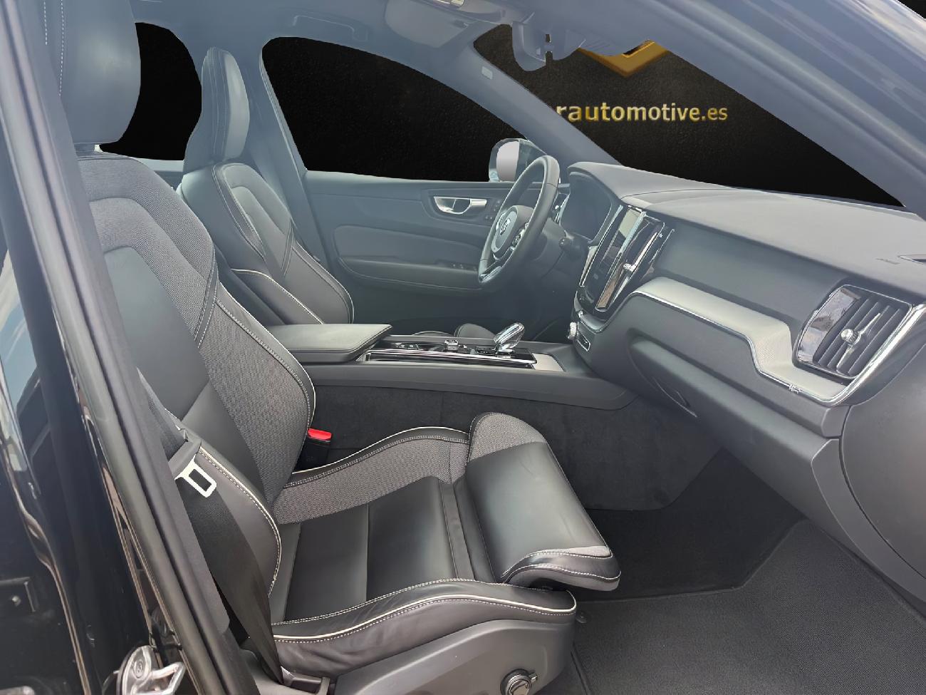 2023 Volvo XC60 XC60 2.0 T6 AWD Recharge Plus Dark Auto coche de segunda mano