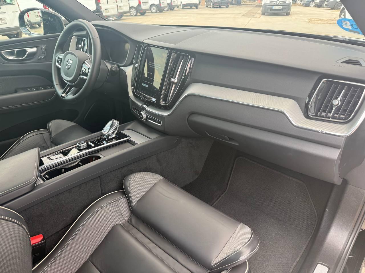 2023 Volvo XC60 XC60 2.0 T6 AWD Recharge Plus Dark Auto coche de segunda mano