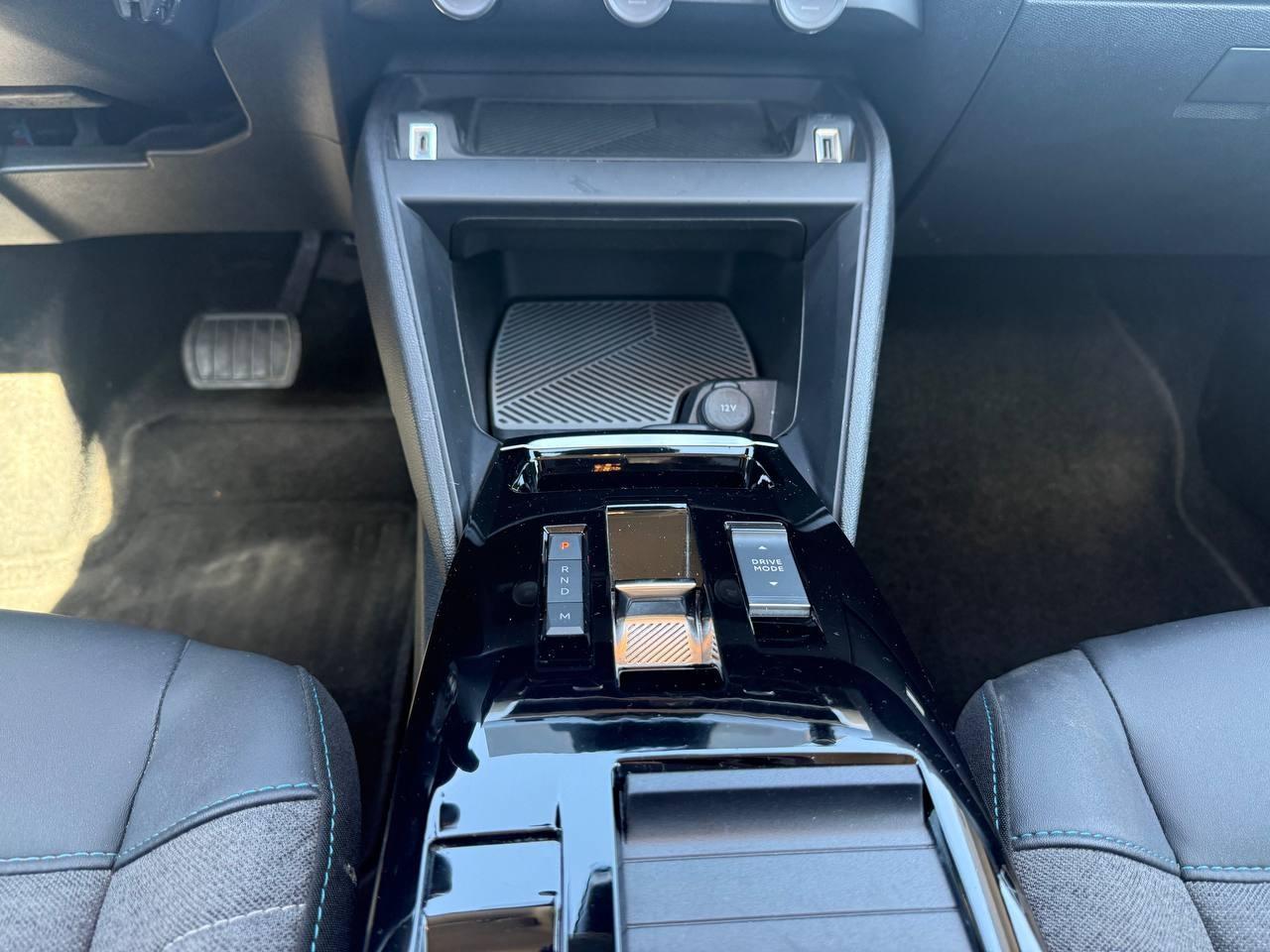 2023 Citroën C4 C4 BlueHDi 130 S&S EAT8 Feel Pack 96 kW 5P Automática coche de segunda mano