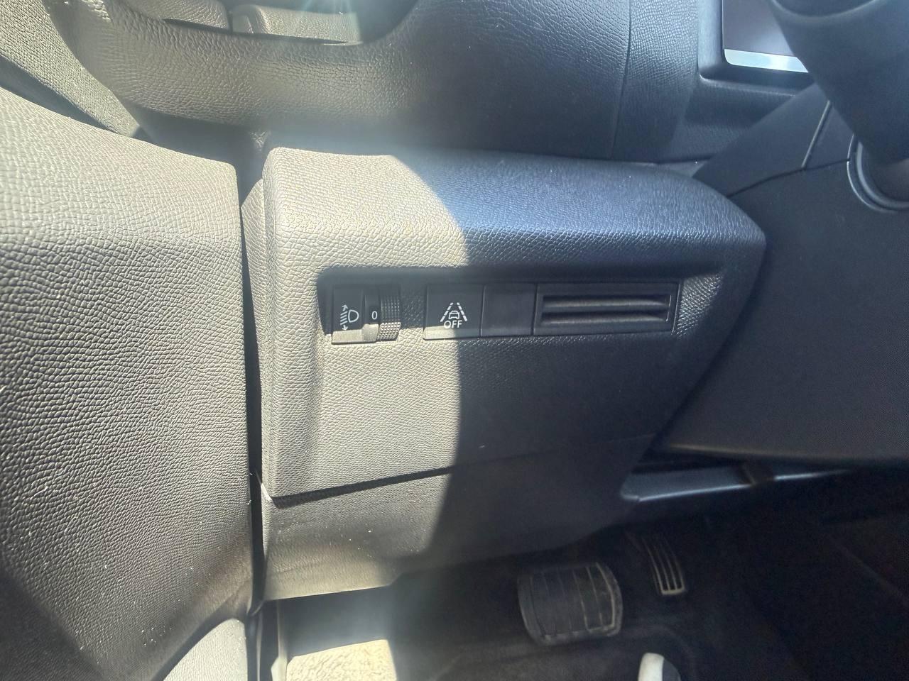2023 Citroën C4 C4 BlueHDi 130 S&S EAT8 Feel Pack 96 kW 5P Automática coche de segunda mano