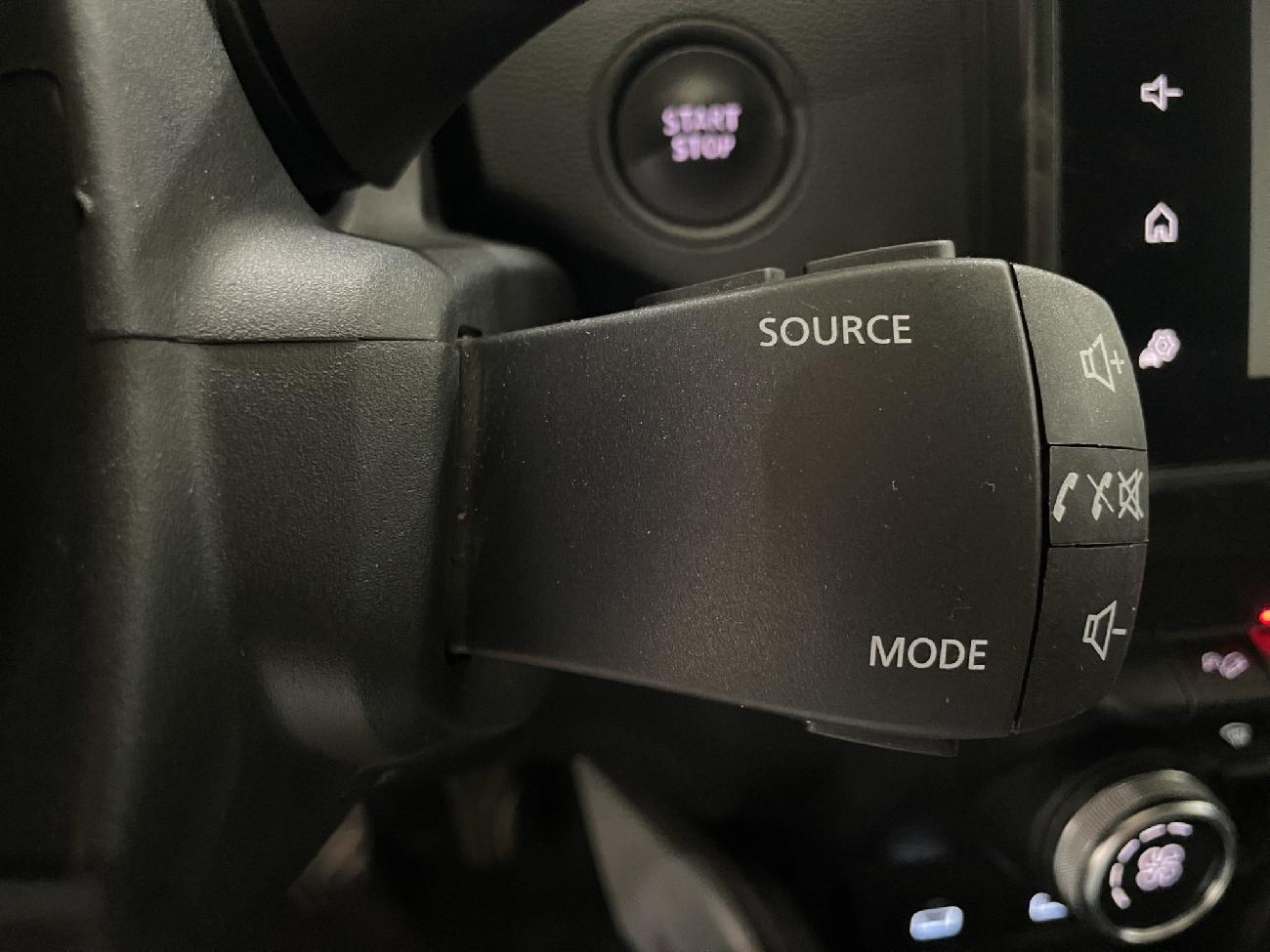 2022 Dacia Duster Duster Prestige Bl. dCi 85kW(115CV) 4X4 todoterreno 85kW 5P manual coche de segunda mano