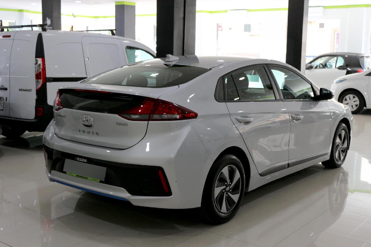 2018 Hyundai IONIQ HEV IONIQ HEV 1.6 GDI Klass Nav coche de segunda mano
