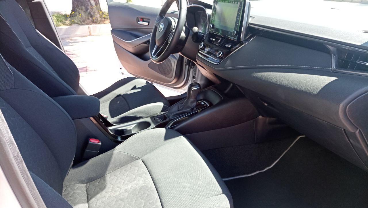 2019 Toyota Corolla Corolla 1.8 125H ACTIVE E-CVT TOURING SPORT 122CV coche de segunda mano