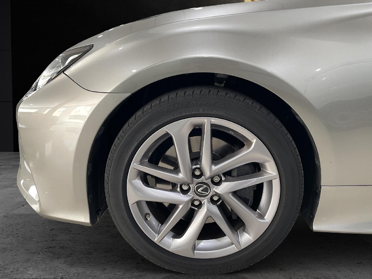 2020 Lexus RC RC 2.5 300h Executive Navigation coche de segunda mano