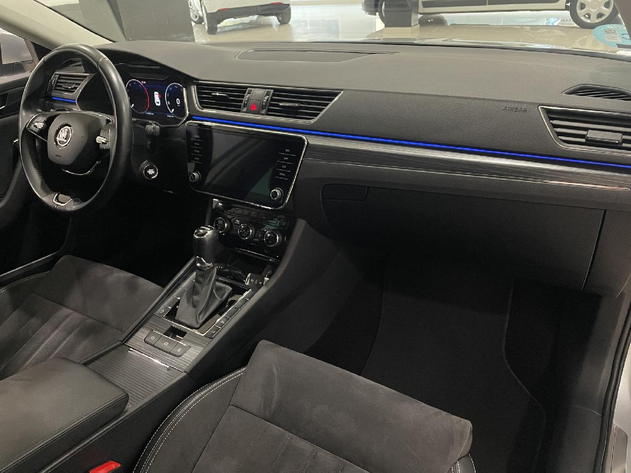 2022 Skoda SuperB SuperB Combi 2.0 TDI 110kW (150CV) DSG Style coche de segunda mano