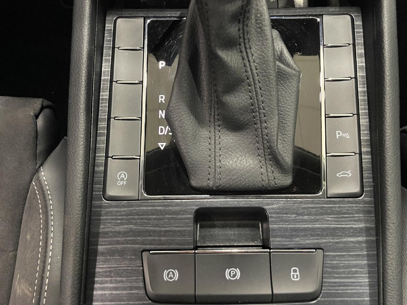 2022 Skoda SuperB SuperB Combi 2.0 TDI 110kW (150CV) DSG Style coche de segunda mano
