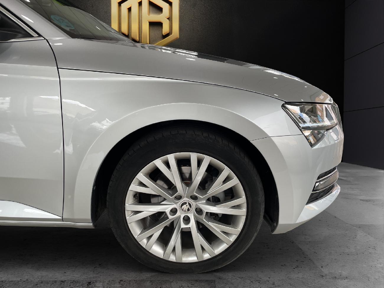 2022 Skoda SuperB SuperB Combi 2.0 TDI 110kW (150CV) DSG Style coche de segunda mano