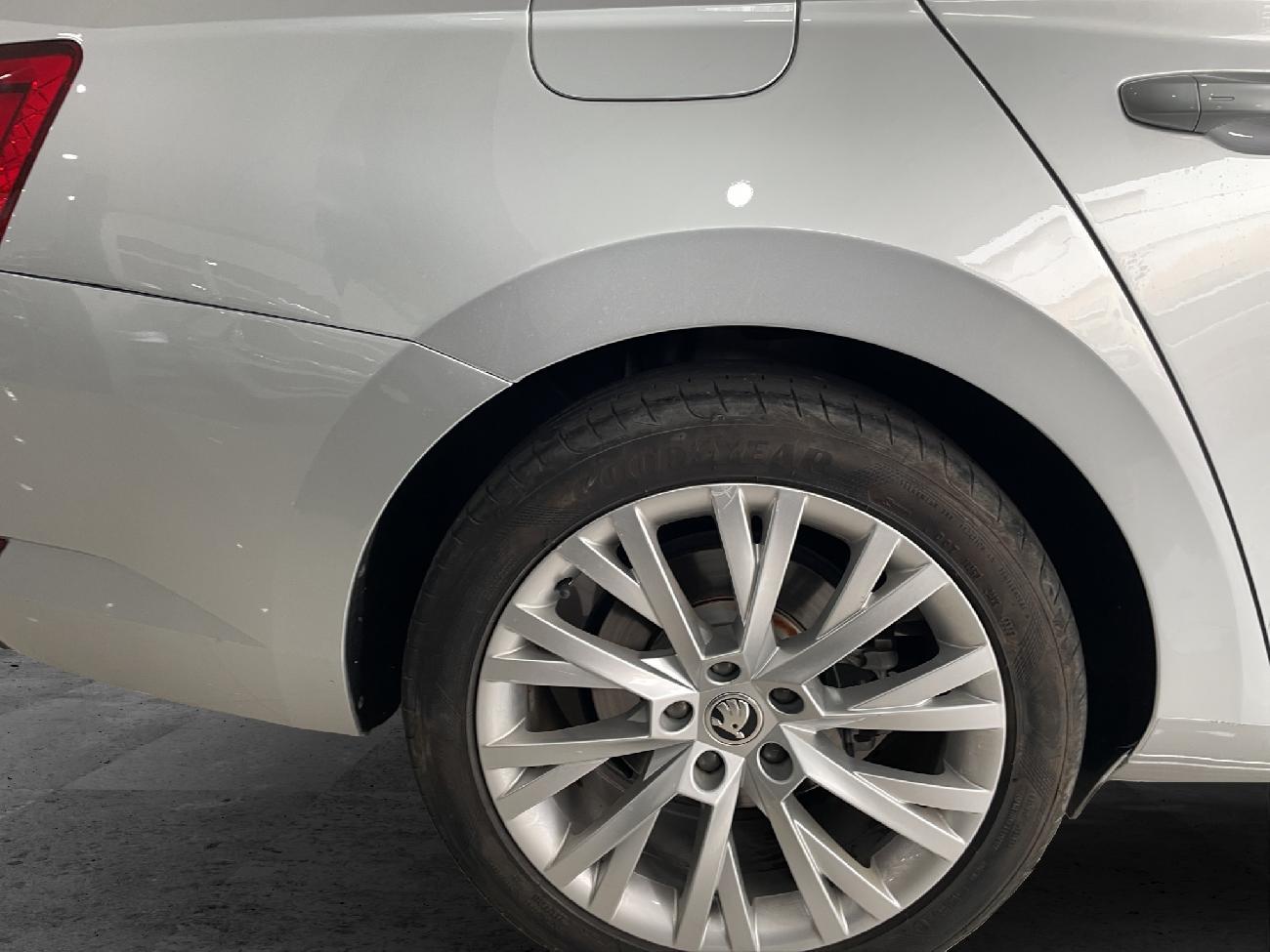 2022 Skoda SuperB SuperB Combi 2.0 TDI 110kW (150CV) DSG Style coche de segunda mano