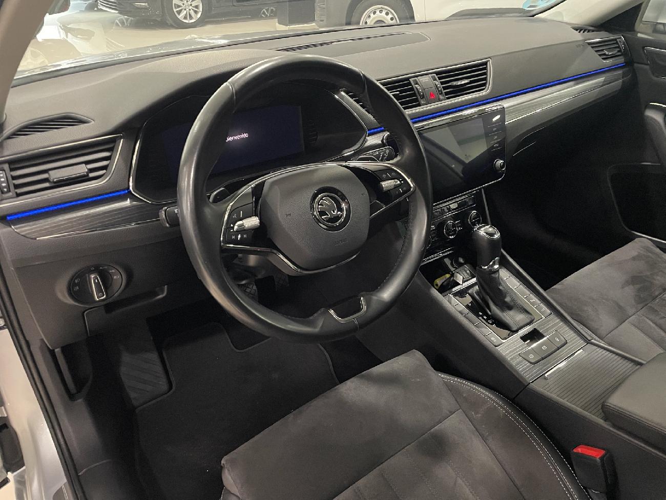 2022 Skoda SuperB SuperB Combi 2.0 TDI 110kW (150CV) DSG Style coche de segunda mano