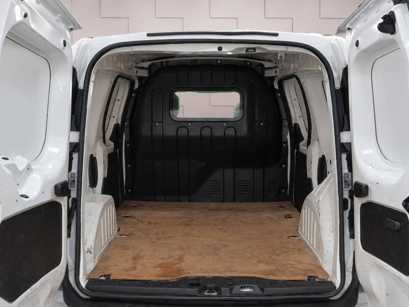 2021 Dacia Dokker Dokker Van Essential 1.6 80kW (110CV) GLP  coche de segunda mano