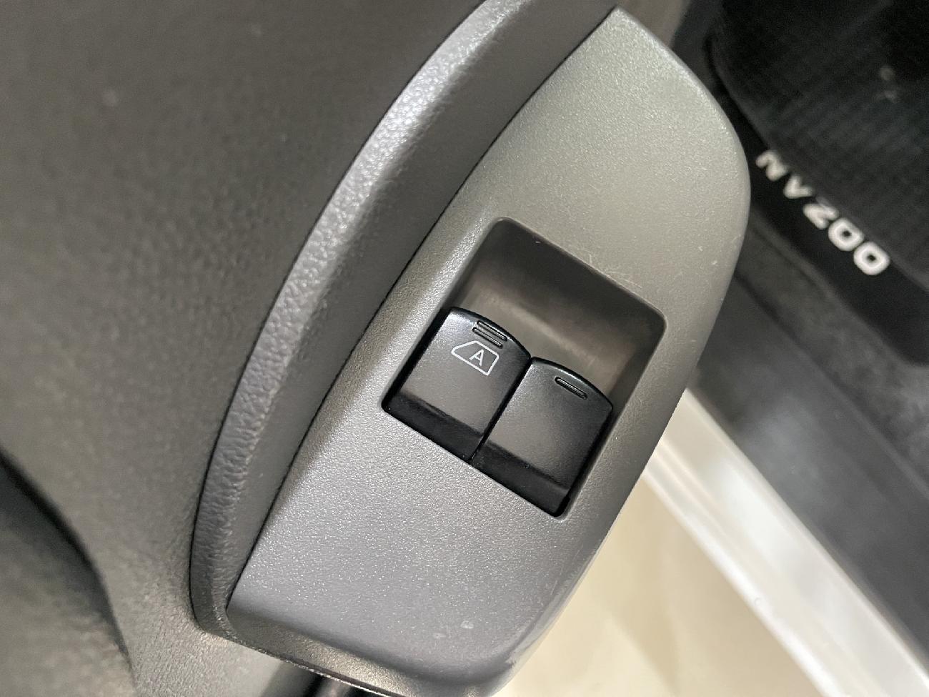2015 Nissan NV200 NV200 Combi7 1.5dCi Comfort coche de segunda mano