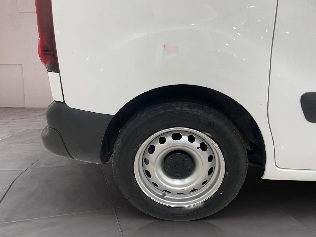 2018 Peugeot Partner Partner TEPEE Access 1.6 BlueHDi 55KW (75CV) coche de segunda mano