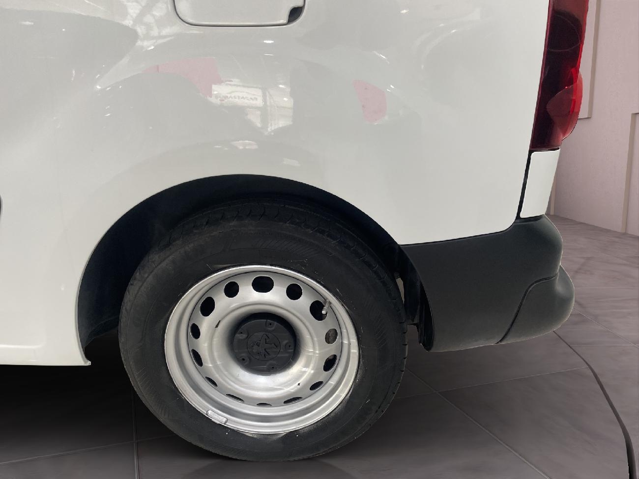 2018 Peugeot Partner Partner TEPEE Access 1.6 BlueHDi 55KW (75CV) coche de segunda mano