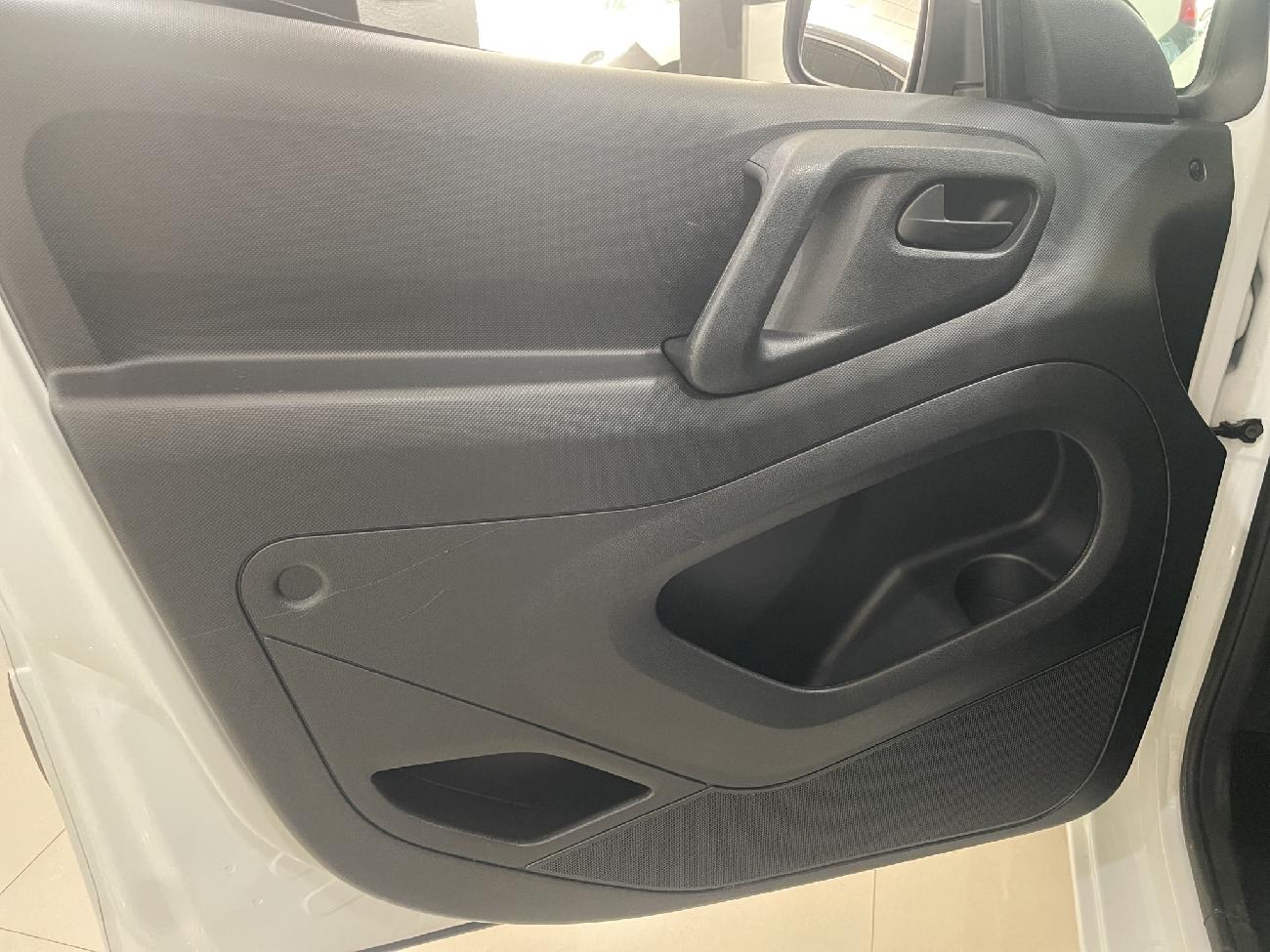 2018 Peugeot Partner Partner TEPEE Access 1.6 BlueHDi 55KW (75CV) coche de segunda mano