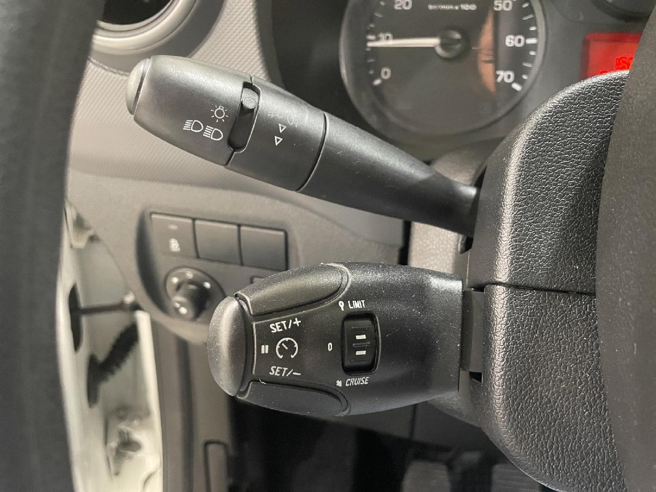 2018 Peugeot Partner Partner TEPEE Access 1.6 BlueHDi 55KW (75CV) coche de segunda mano