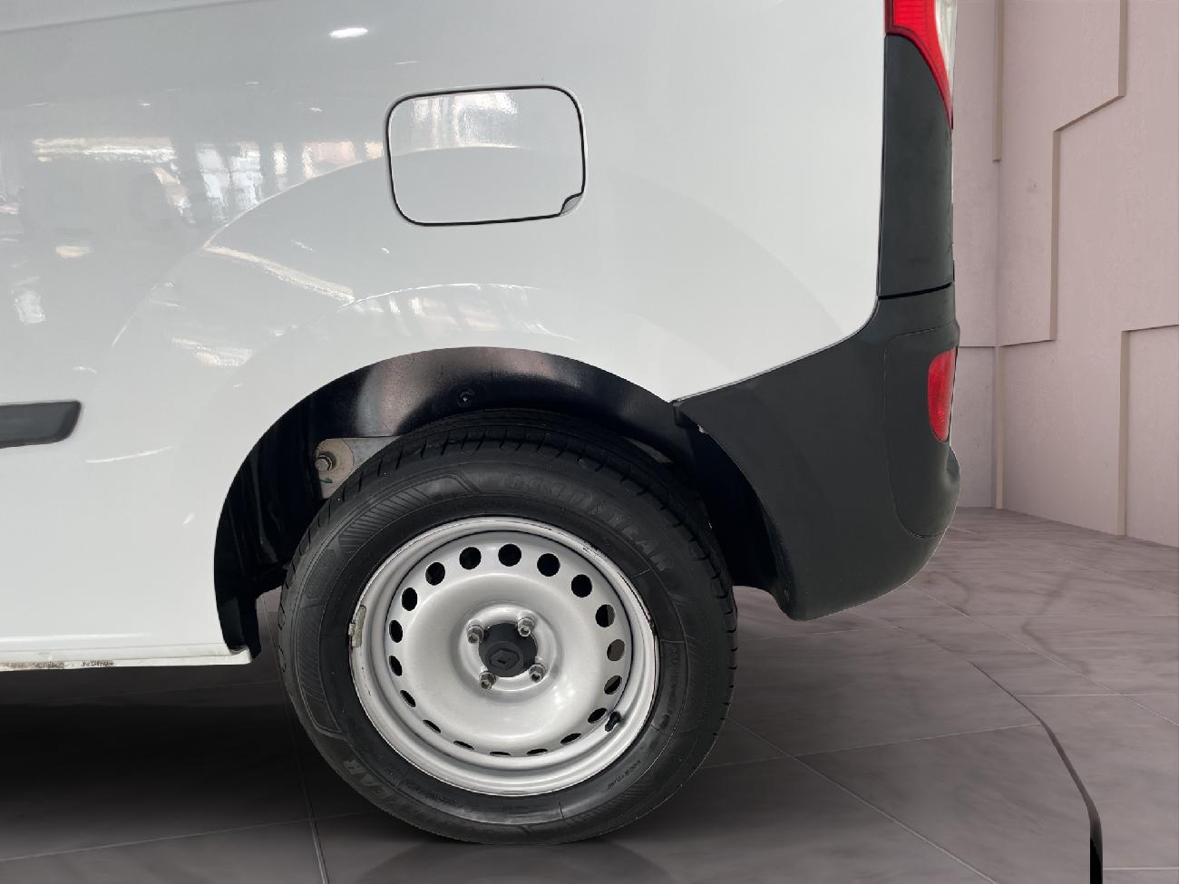 2018 Renault Kangoo Kangoo FURGÓN Profesional dCi 55kW (75CV) Euro 6 coche de segunda mano