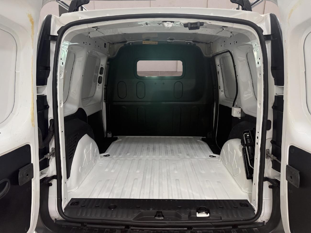 2019 Renault Kangoo Kangoo FURGÓN Profesional dCi 55kW (75CV) Euro 6 coche de segunda mano