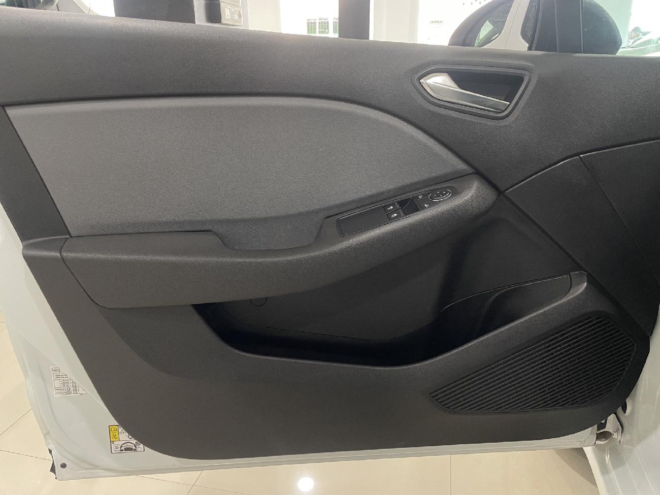 2021 Renault Clio Clio Business Blue dCi 74kW (100CV) coche de segunda mano