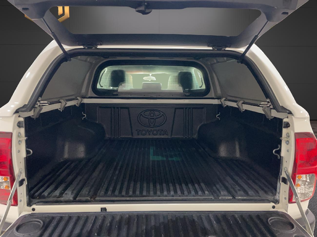 2020 Toyota Hilux Hilux Hilux 2.4 D-4D Cabina Doble GX 4x4  coche de segunda mano