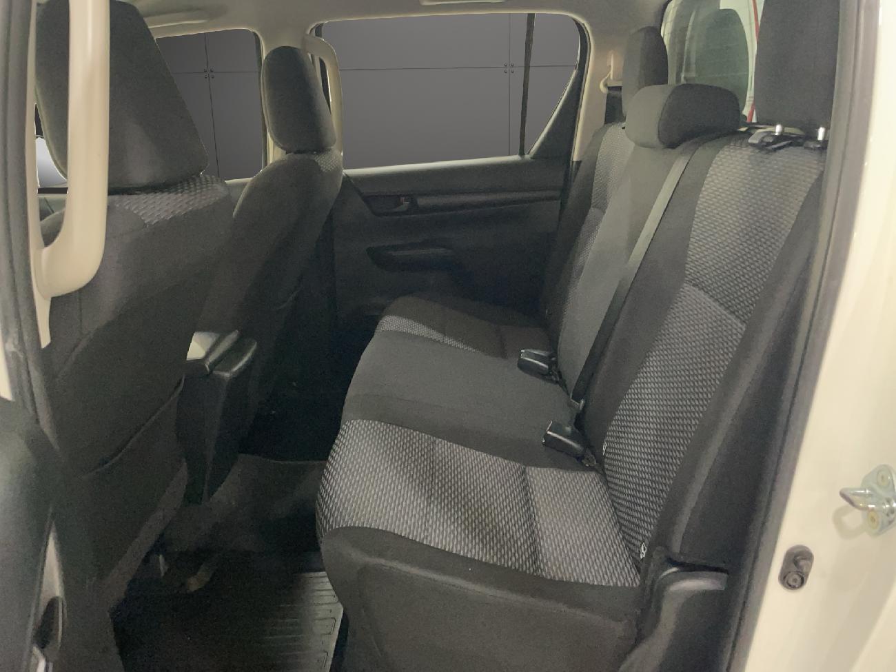 2020 Toyota Hilux Hilux Hilux 2.4 D-4D Cabina Doble GX 4x4  coche de segunda mano