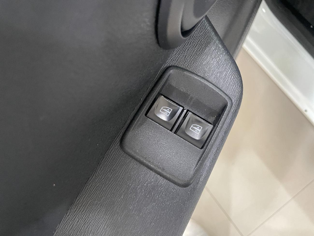 2021 Dacia Dokker Dokker Van Essential 1.6 80kW (110CV) ECO-G coche de segunda mano