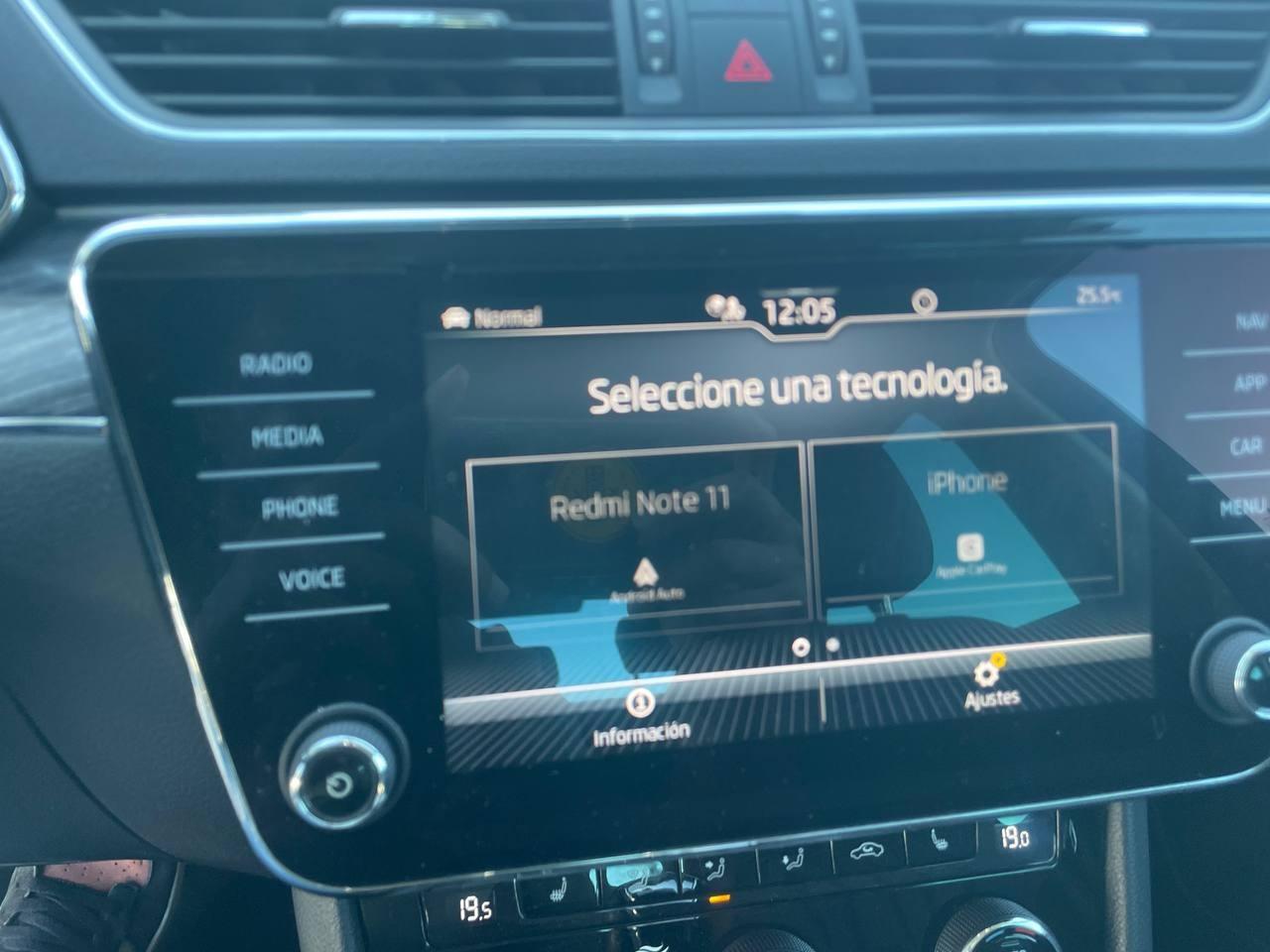 2021 Skoda SuperB SuperB Style 1.4 TSI iV P-HEV 160kW DSG coche de segunda mano