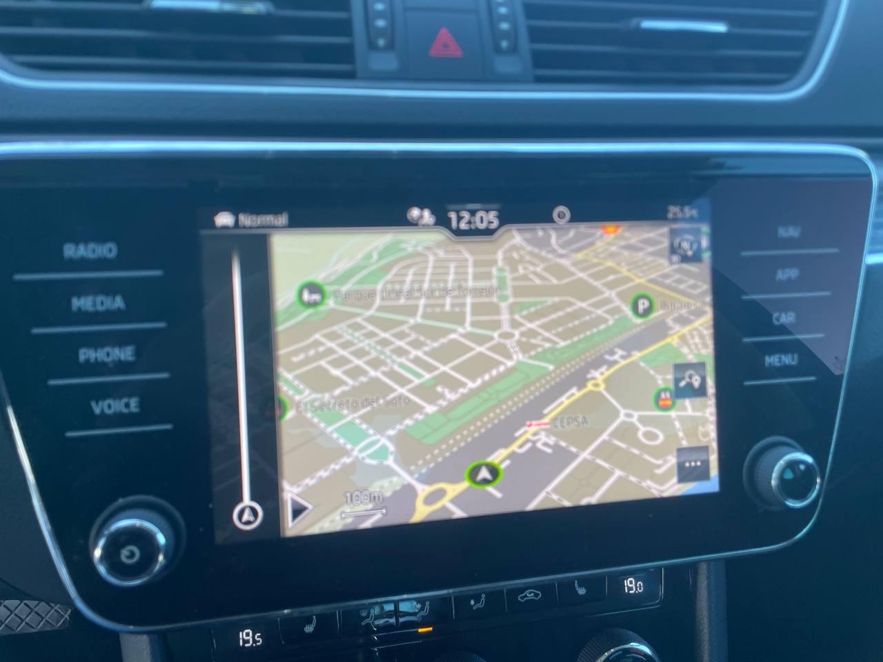 2021 Skoda SuperB SuperB Style 1.4 TSI iV P-HEV 160kW DSG coche de segunda mano