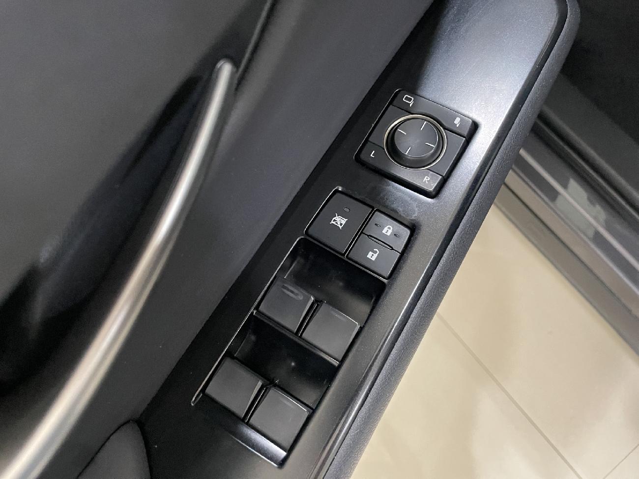 2022 Lexus UX UX 2.0 250h Business coche de segunda mano