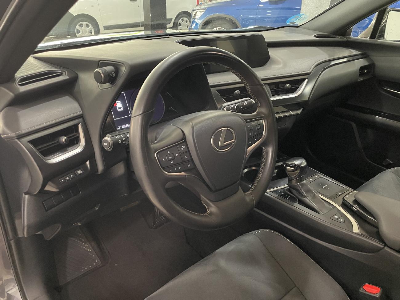 2022 Lexus UX UX 2.0 250h Business coche de segunda mano