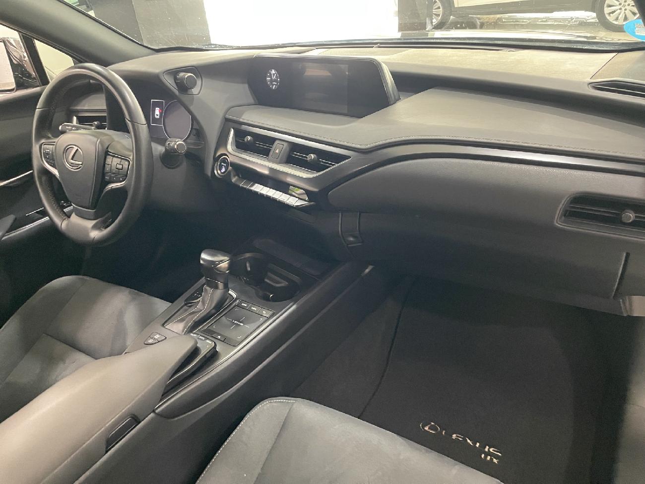 2022 Lexus UX UX 2.0 250h Business coche de segunda mano