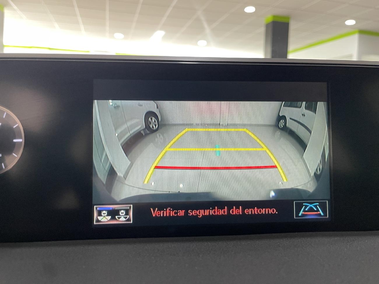2022 Lexus UX UX 2.0 250h Business coche de segunda mano