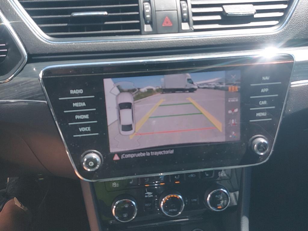 2021 Skoda SuperB SuperB Style 1.4 TSI iV P-HEV 160kW DSG coche de segunda mano