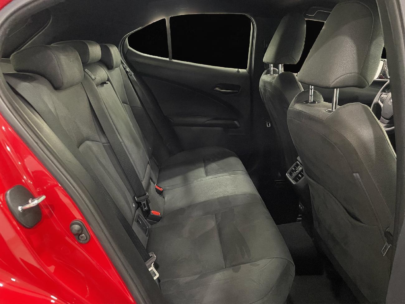 2020 Lexus UX UX 2.0 250h Business coche de segunda mano