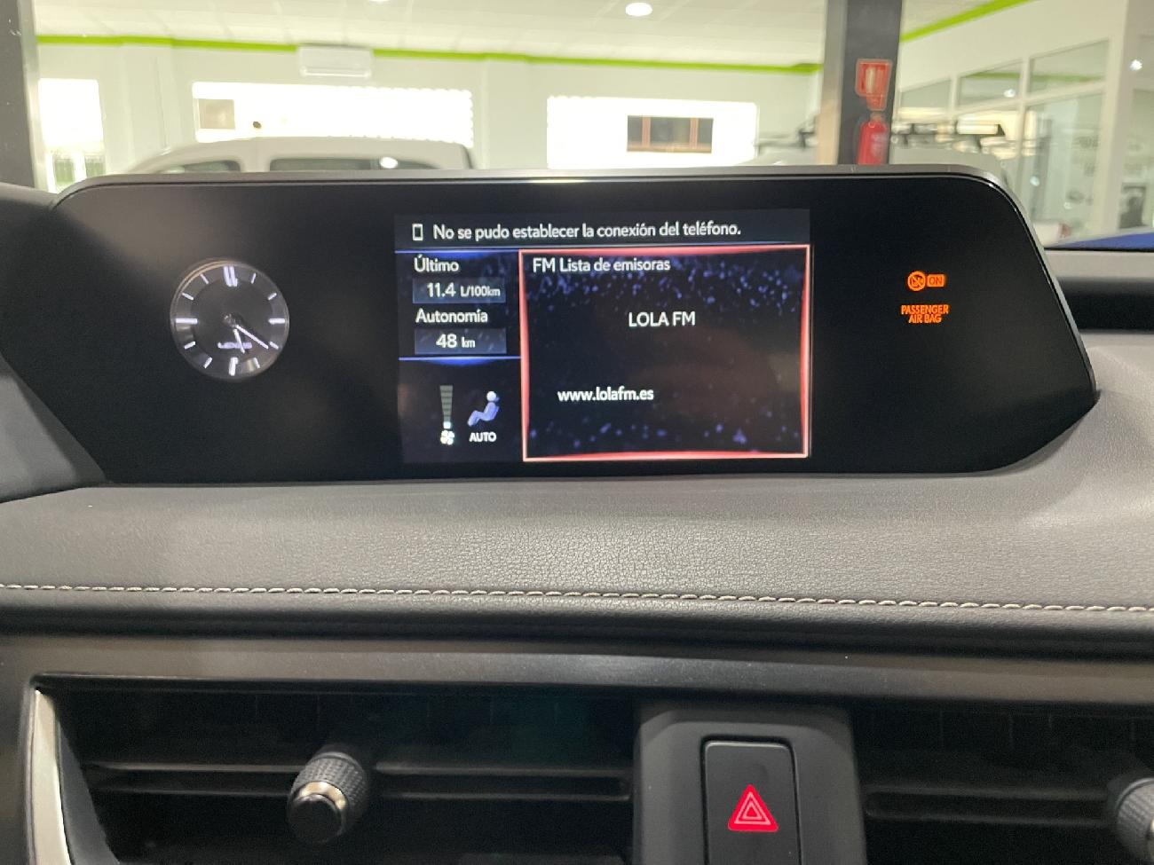 2020 Lexus UX UX 2.0 250h Business coche de segunda mano