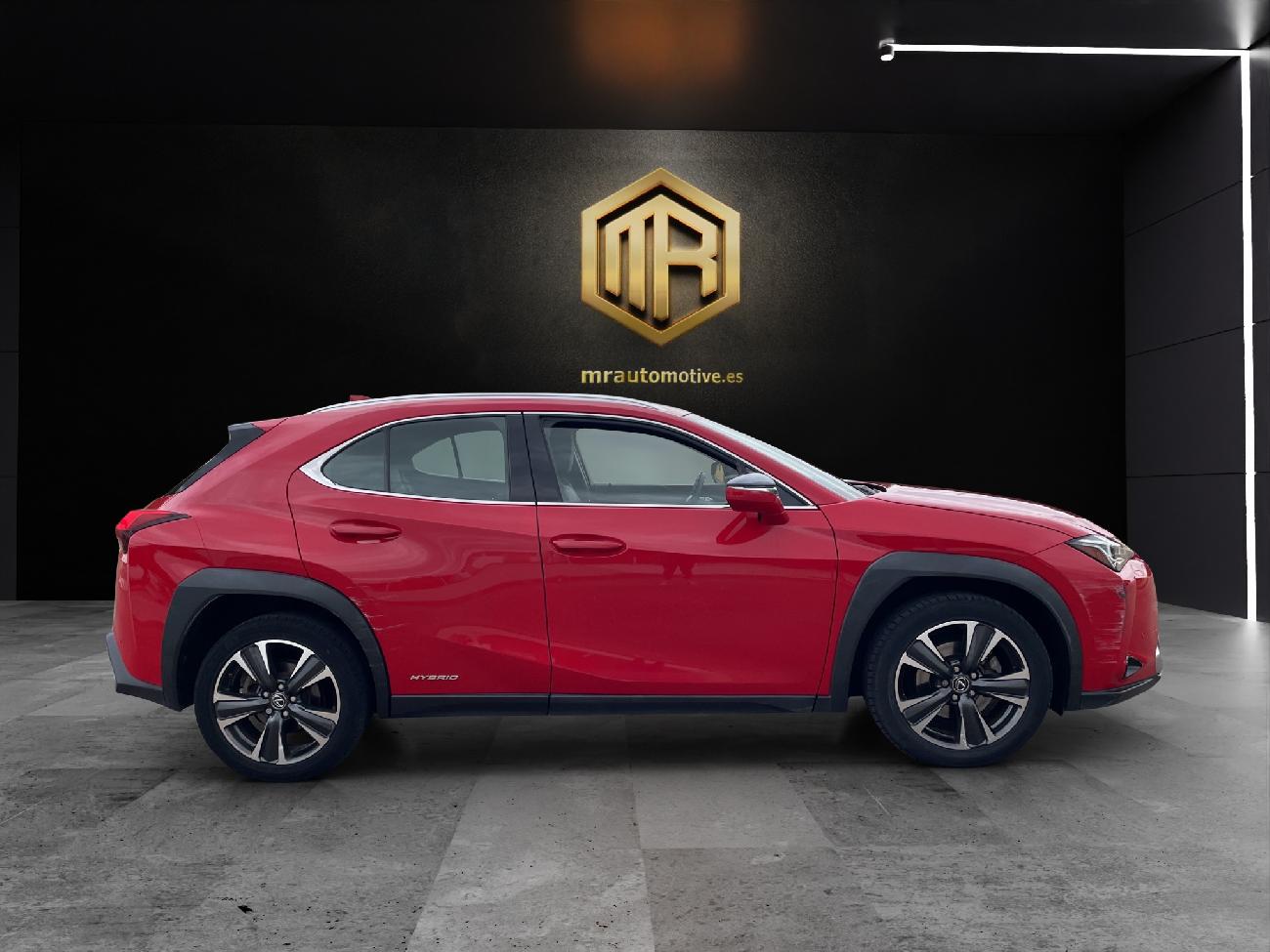 2020 Lexus UX UX 2.0 250h Business coche de segunda mano