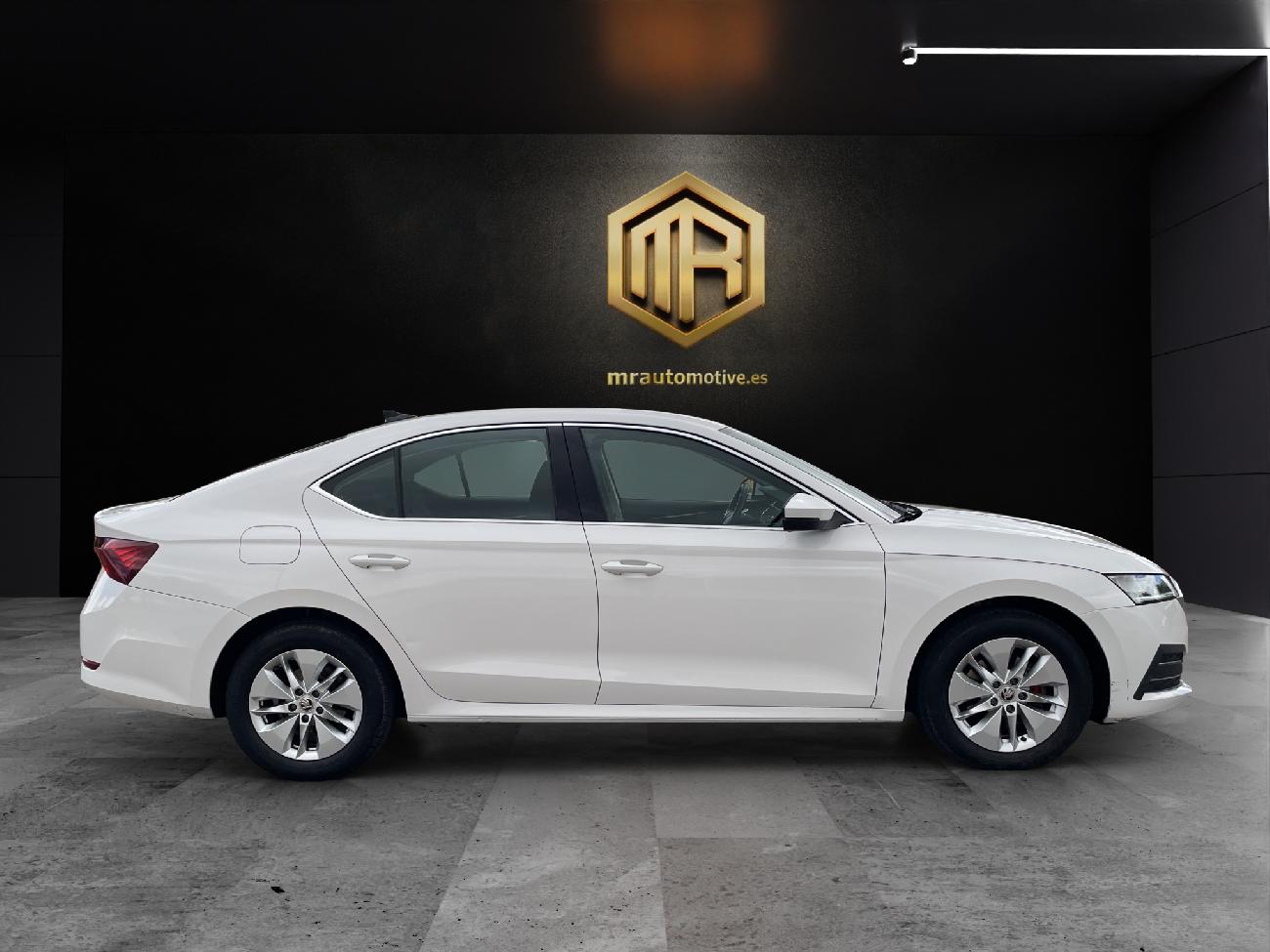 2023 Skoda Octavia Octavia 2.0 TDI 85kW (115 CV) Manual Ambition coche de segunda mano