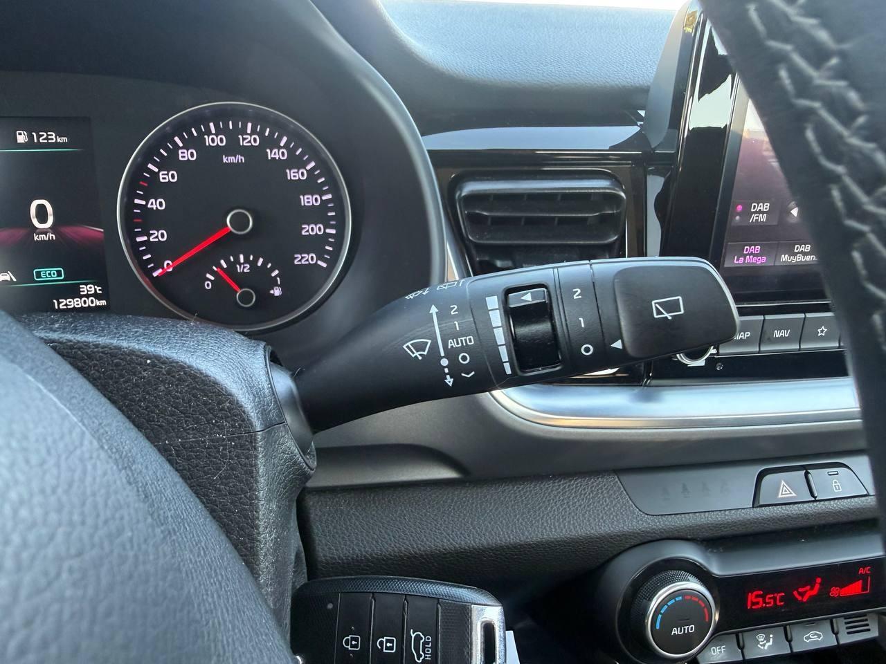2022 KIA STONIC STONIC 1.0 T-GDi 74kW (100CV) MHEV iMT Drive coche de segunda mano