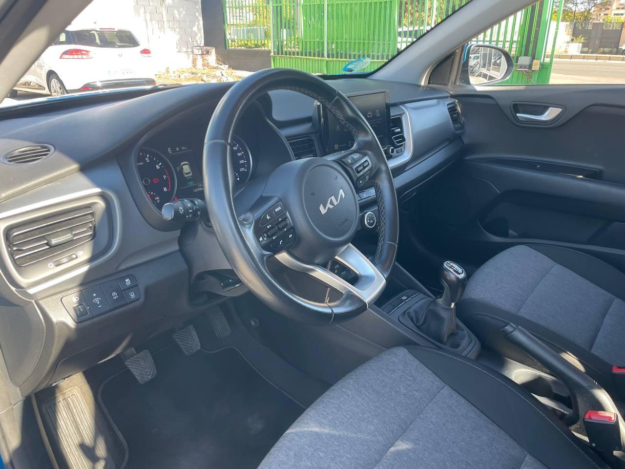 2023 KIA STONIC STONIC 1.0 T-GDi 74kW (100CV) MHEV iMT Concept coche de segunda mano