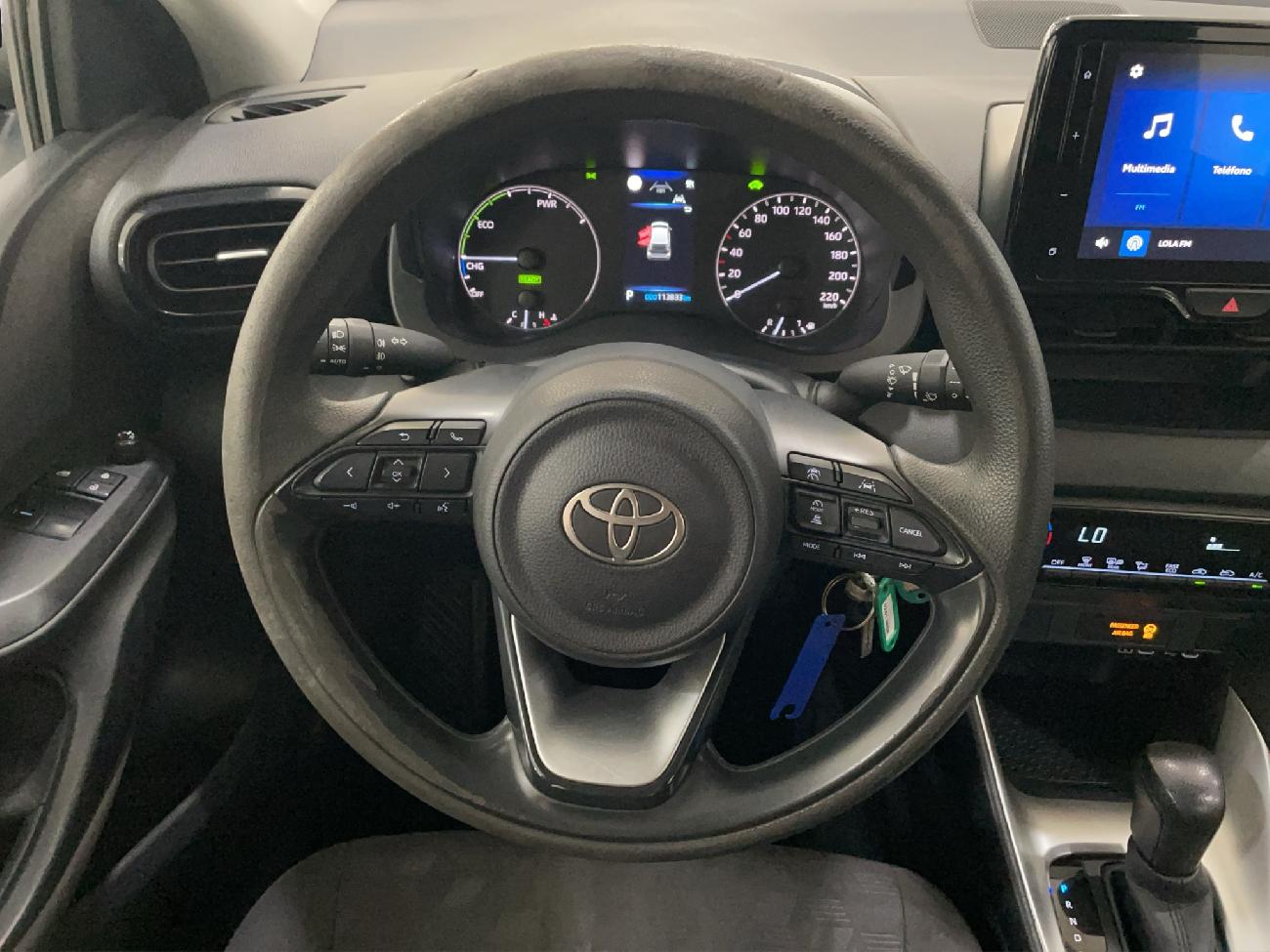 2024 Toyota Yaris Yaris 1.5 120H Business Plus coche de segunda mano