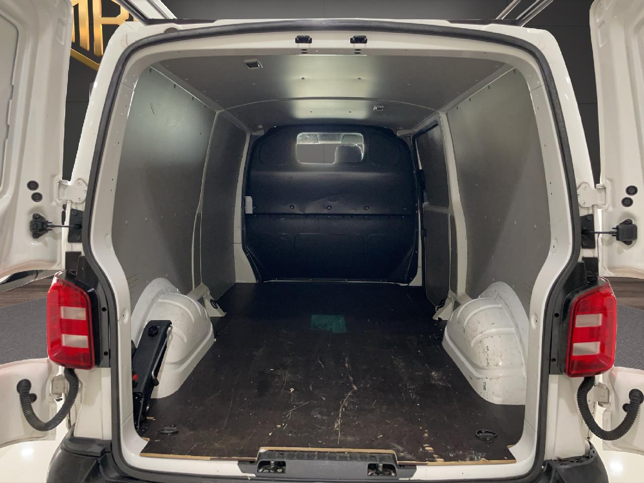 2019 Volkswagen Transporter Transporter Furgón Largo TN 2.0 TDI 75kW (102CV) BMT coche de segunda mano