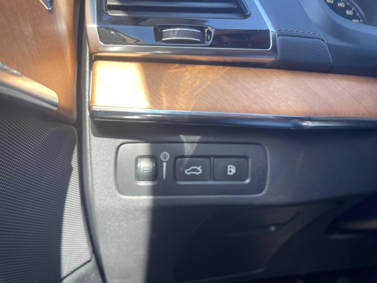 2021 Volvo XC90 XC90 2.0 T8 AWD Recharge Inscription Auto coche de segunda mano