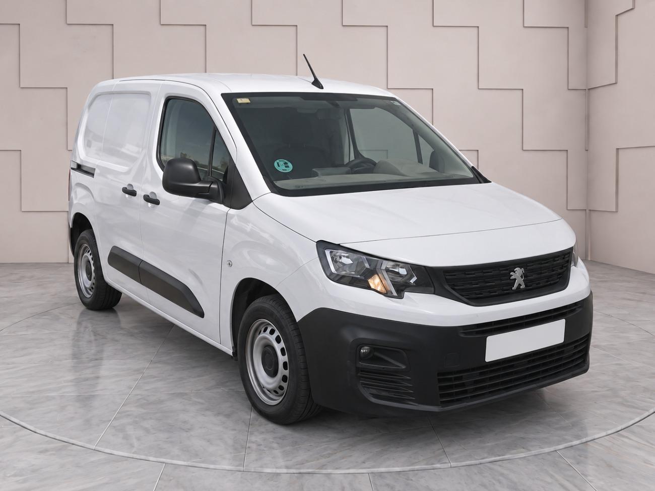 2021 Peugeot Partner partner_pro_standard_600kg_bluehdi_73kw_furgon_derivado_de_turismo coche de segunda mano