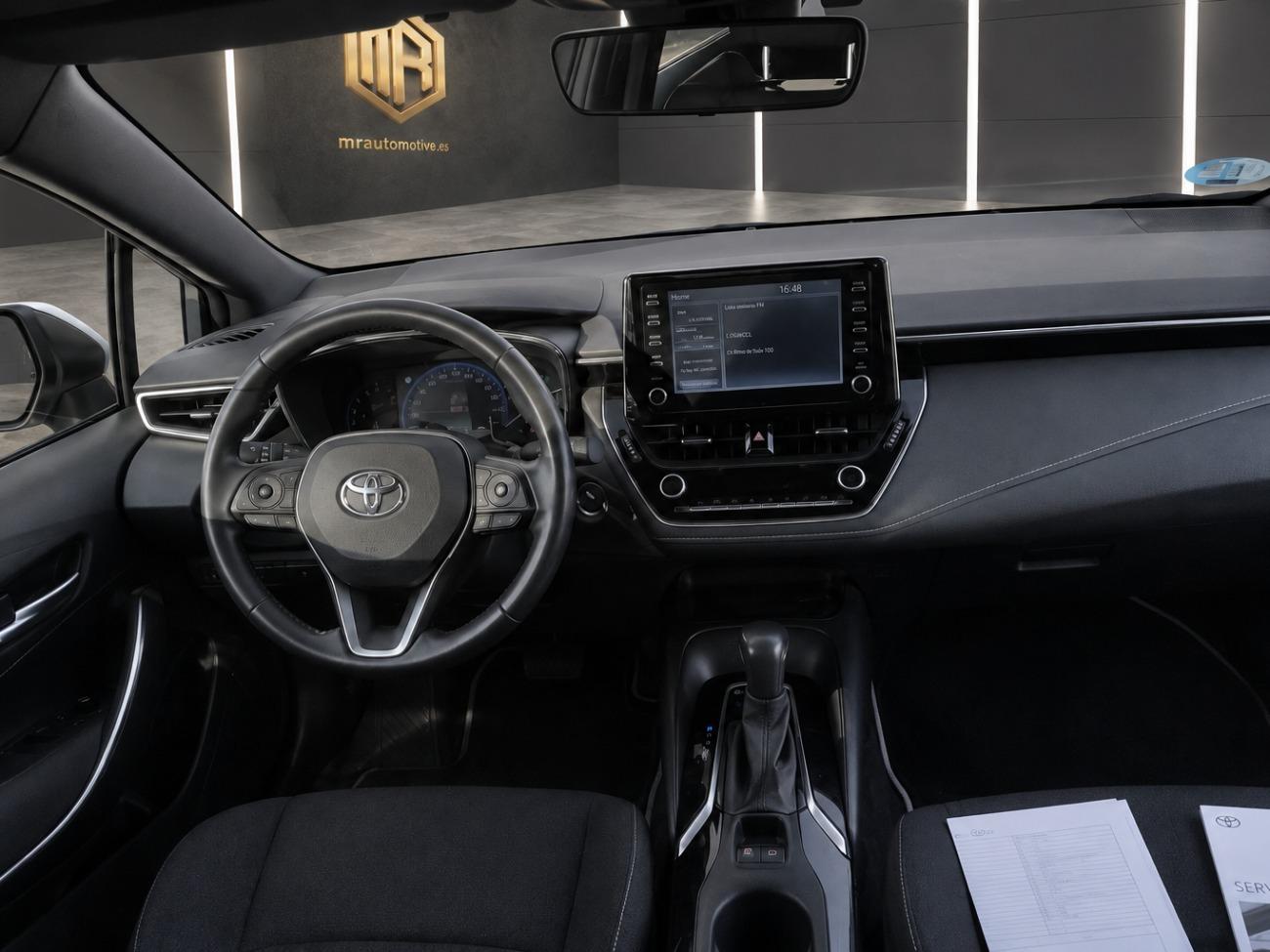 2022 Toyota Corolla Corolla  1.8 125H BUSINESS PLUS E-CVT TOU SPORT coche de segunda mano