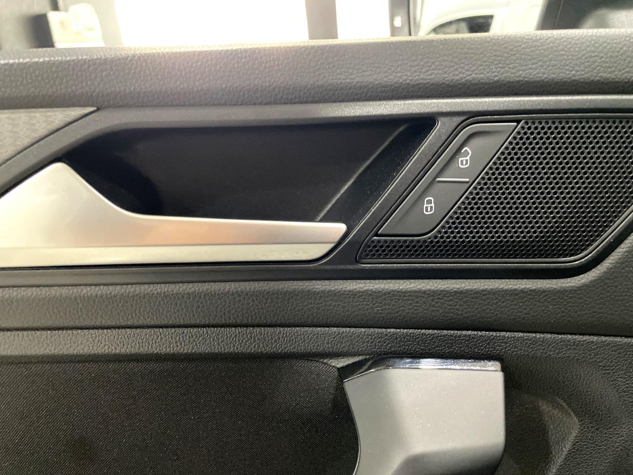 2022 Volkswagen Tiguan Tiguan Life 2.0 TDI 110kW (150CV) DSG coche de segunda mano