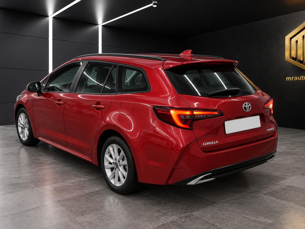 2023 Toyota Corolla Corolla 1.8 125H BUSINESS E-CVT TOU SPORT coche de segunda mano